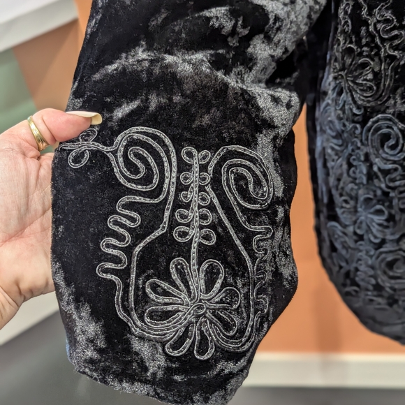 Vintage 90s Velvet Kimono Raaga OS Whimsigoth Black Embroidered Top - Picture 5 of 14
